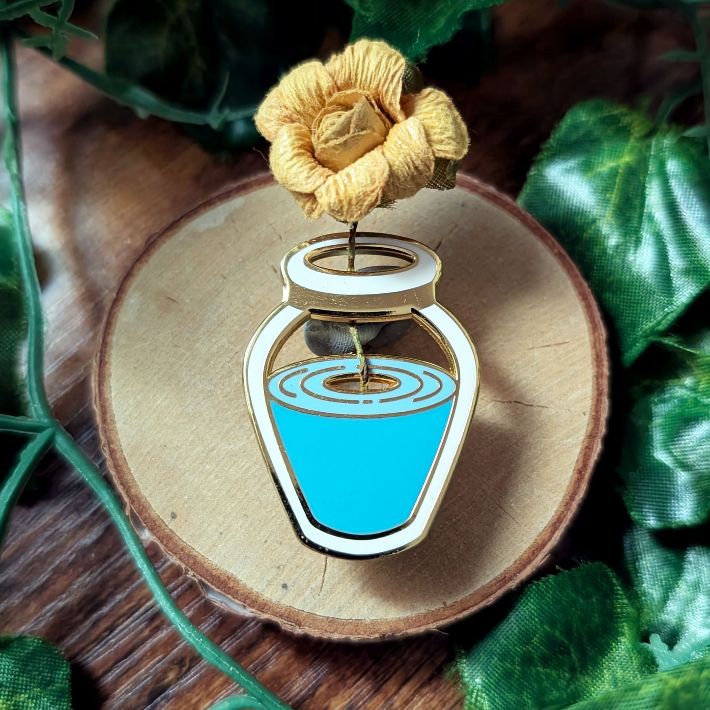 Basic Vase with Flower Enamel Pin